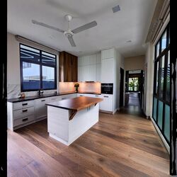 Cambridge Road (D8), Detached #476258921